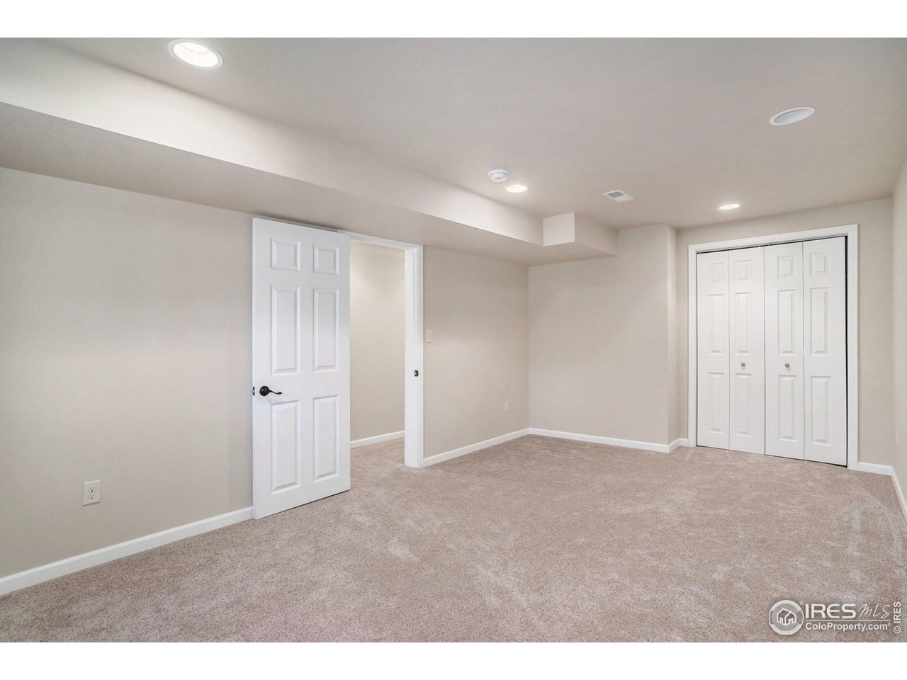 372 Cherokee Road Lyons, CO 80540 - Photo 19 of 33 a view of an empty room