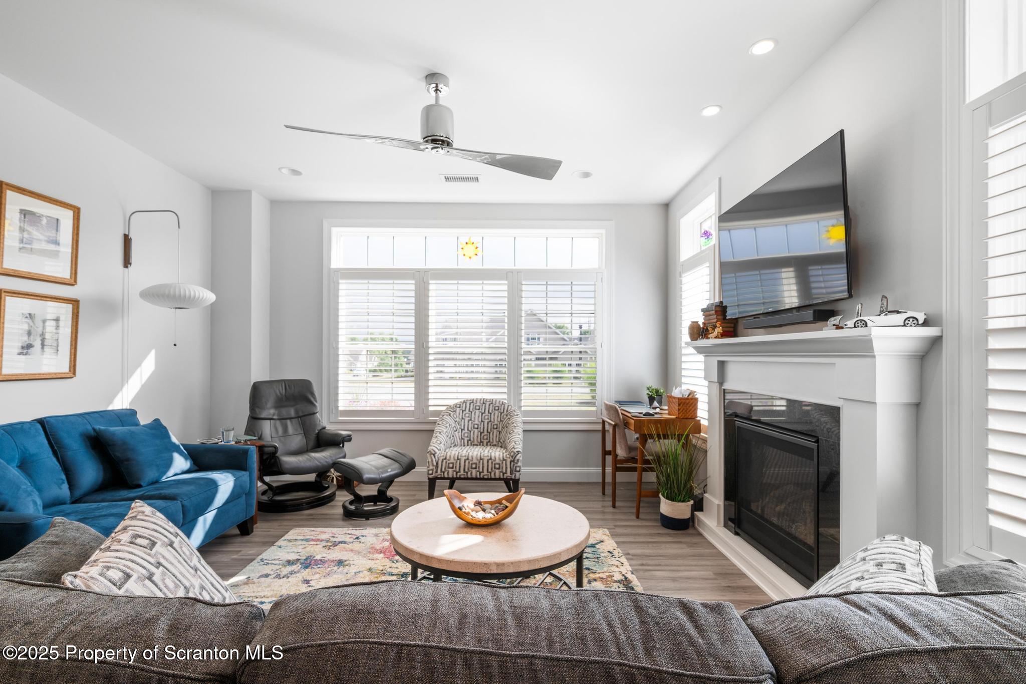 24 Avalon Road Clarks Summit, PA 18411 - Photo 12 of 47 DSC_1851-2