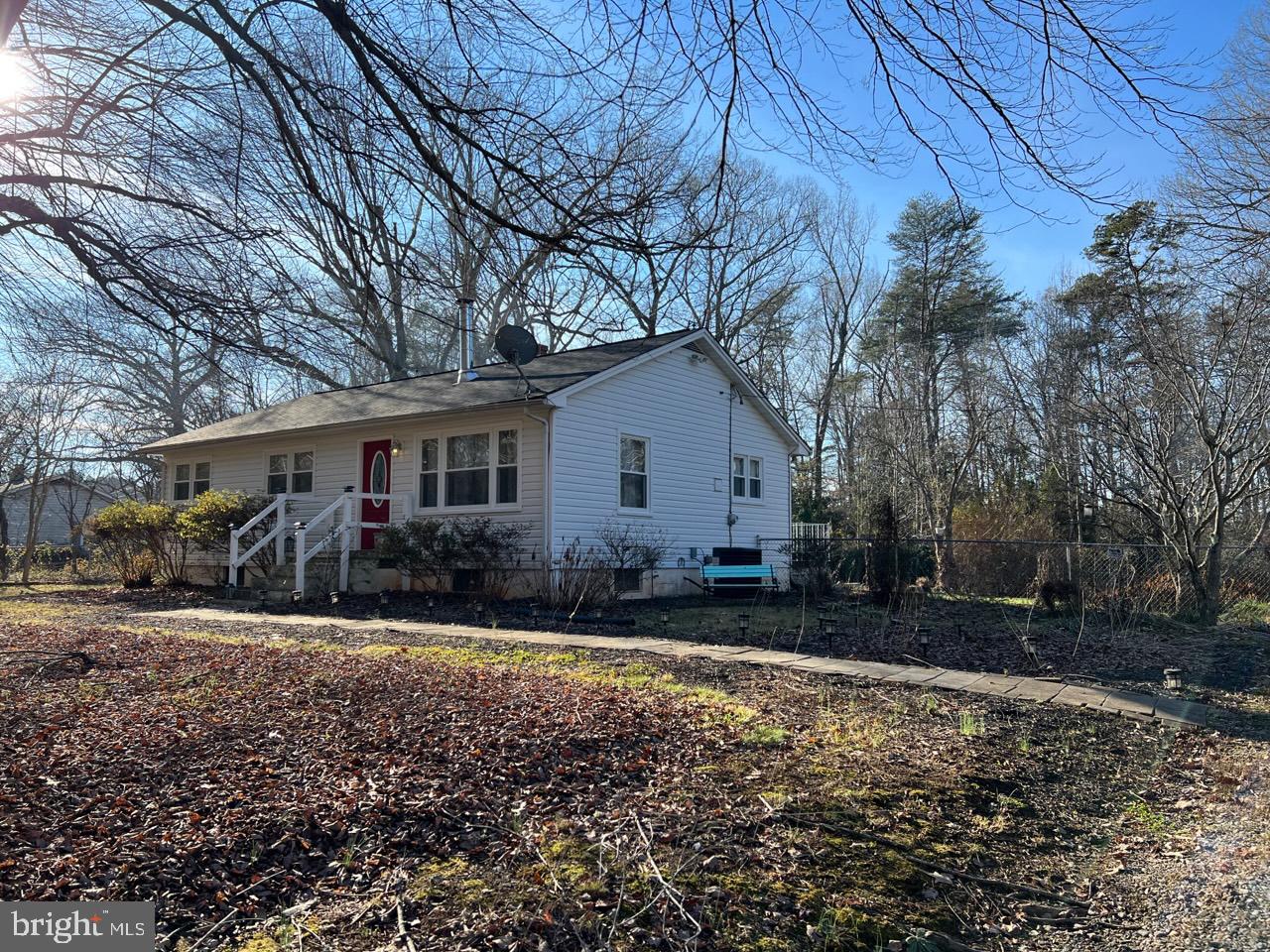 6812 Partlow Road Spotsylvania, VA 22551 - Photo 4 of 24 Front right view