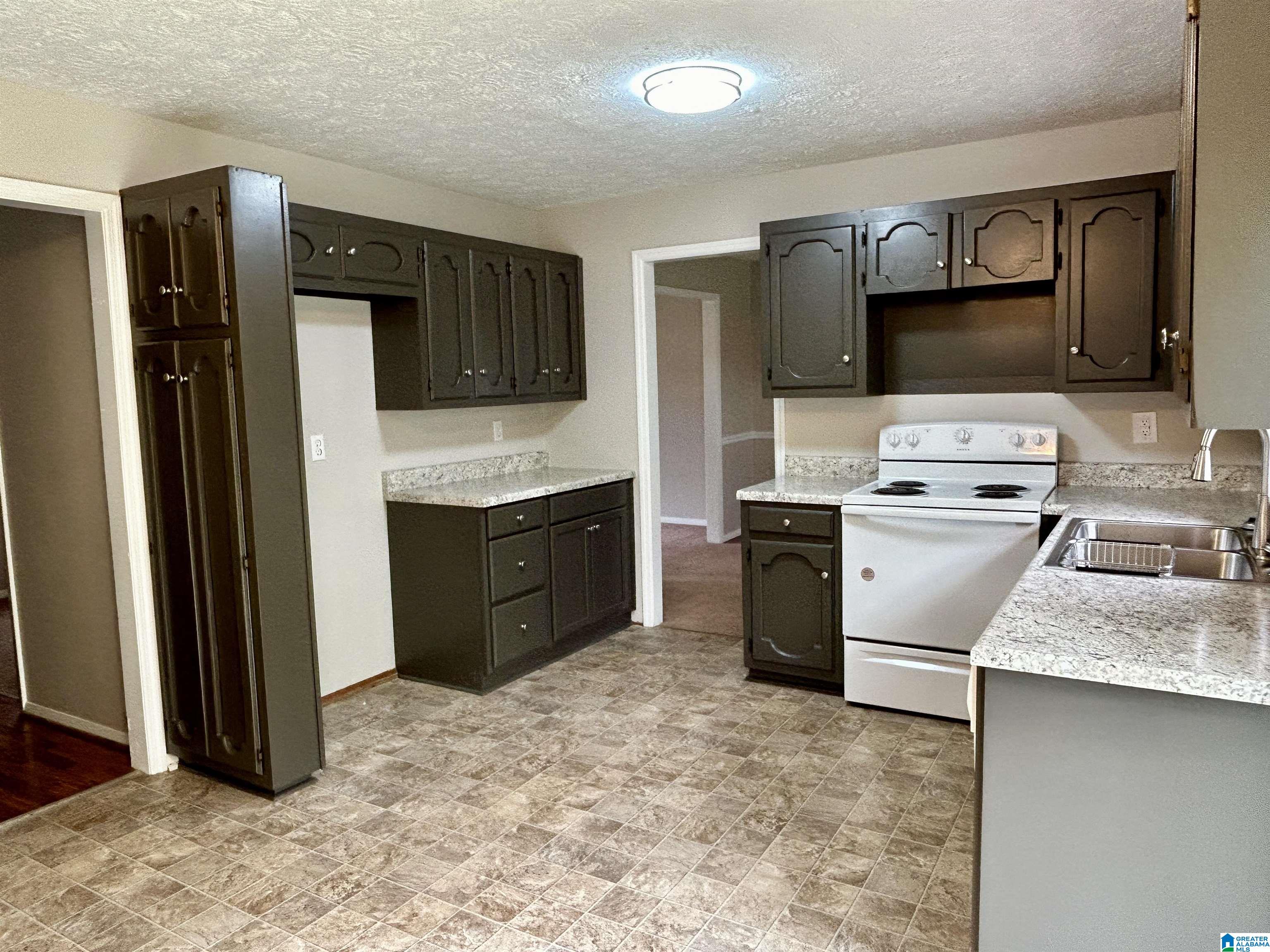 239 Hubbard Circle Anniston, AL 36206 - Photo 13 of 46