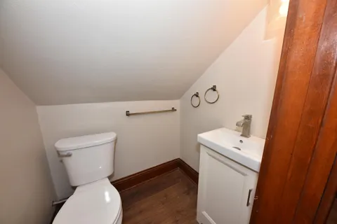 $279,900 | 1320 Manitowoc Avenue, South Milwaukee, WI 53172