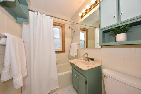 $279,900 | 1320 Manitowoc Avenue, South Milwaukee, WI 53172