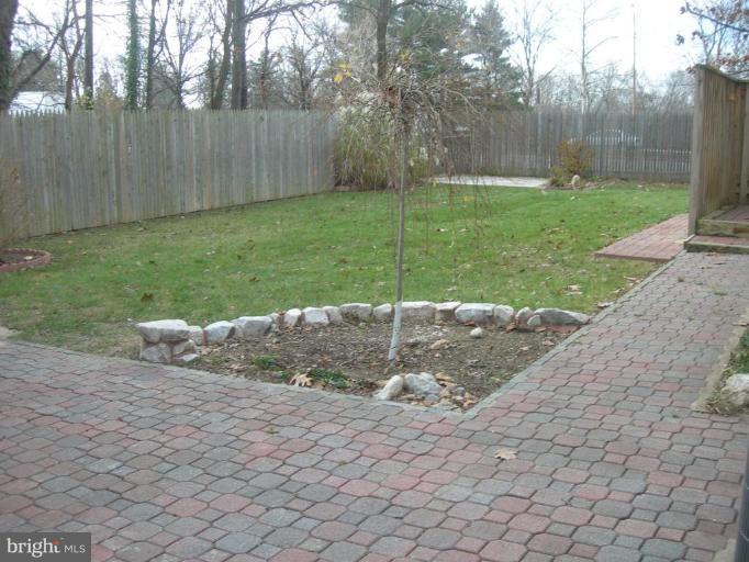 200 Whitestone Road Silver Spring, MD 20901 - Photo 5 of 9 Back yard