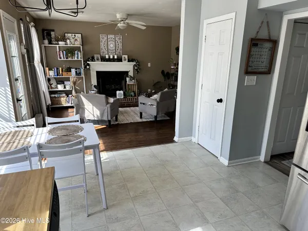 $1,700 | 213 Mahogany Drive, Jacksonville, NC 28540