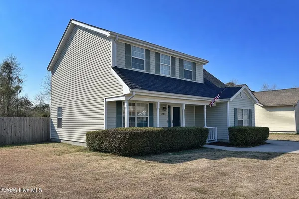 $1,700 | 213 Mahogany Drive, Jacksonville, NC 28540