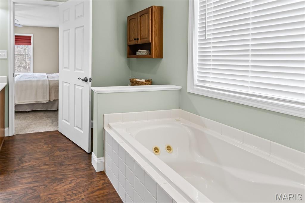 336 Overlook Drive Edwardsville, IL 62025 - Photo 30 of 77