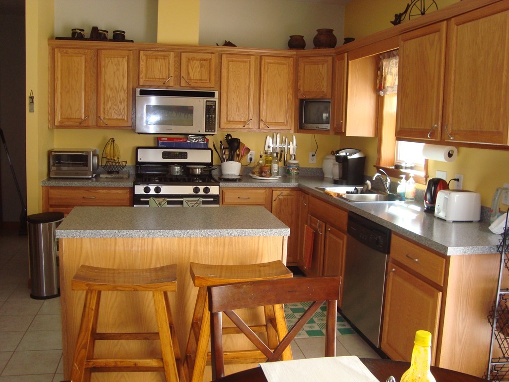 7 Arrowsic Street Worcester, MA 01606 - Photo 5 of 16 Gallery Image 5