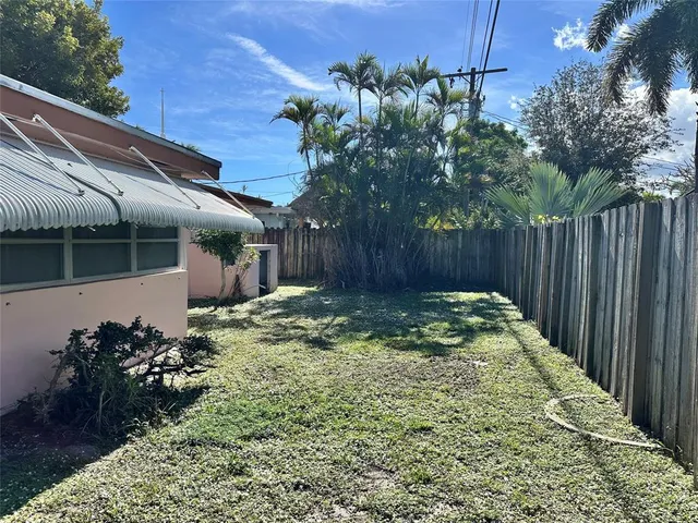 $599,900 | 5671 Northeast 22nd Avenue, Fort Lauderdale, FL 33308