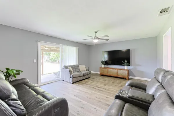 $744,900 | 1127 Paula Way, Escondido, CA 92027