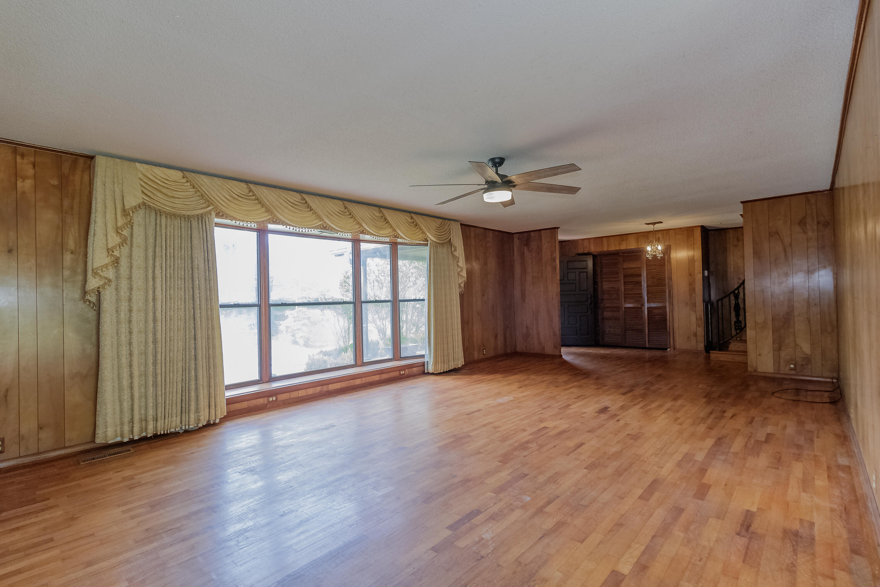 1726 Garretts Chapel Road Chickamauga, GA 30707 - Photo 7 of 54 Living Area 5