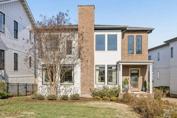 $5,600 | 914 C Acklen Avenue, Nashville, TN 37203