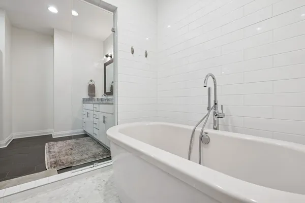 $5,600 | 914 C Acklen Avenue, Nashville, TN 37203