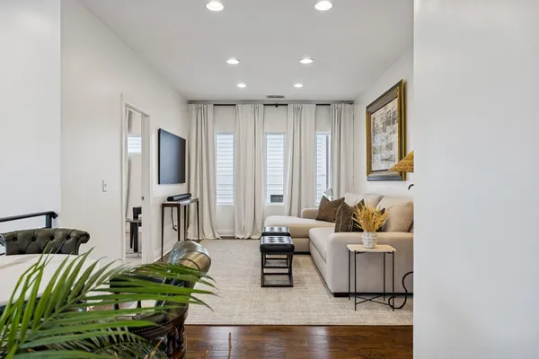 $5,600 | 914 C Acklen Avenue, Nashville, TN 37203