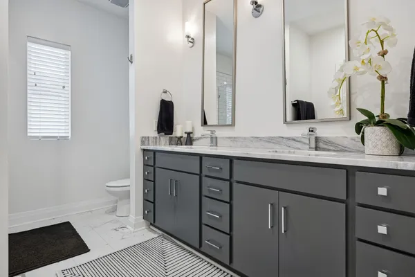 $5,600 | 914 C Acklen Avenue, Nashville, TN 37203