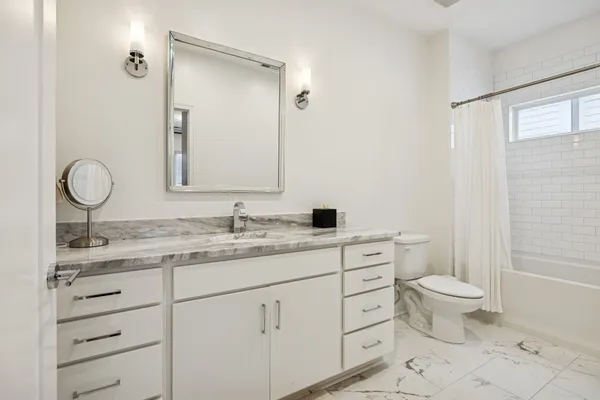 $5,600 | 914 C Acklen Avenue, Nashville, TN 37203