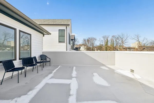 $5,600 | 914 C Acklen Avenue, Nashville, TN 37203