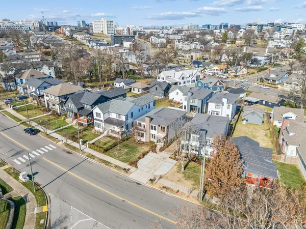 $5,600 | 914 C Acklen Avenue, Nashville, TN 37203