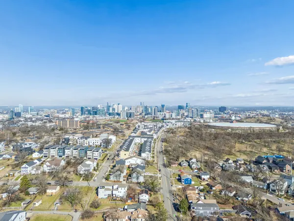 $5,600 | 914 C Acklen Avenue, Nashville, TN 37203