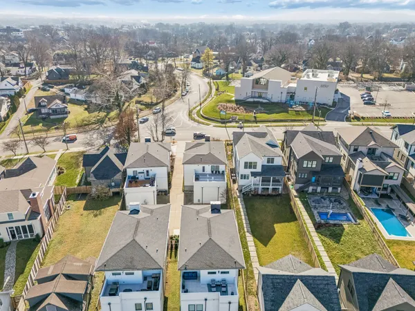 $5,600 | 914 C Acklen Avenue, Nashville, TN 37203
