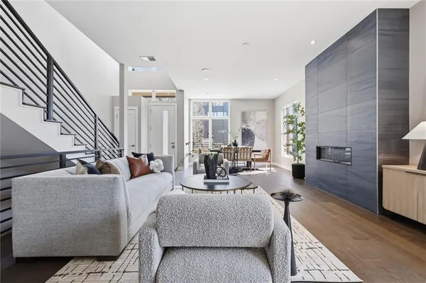 $775,000 | 1724 Madison Avenue, Kansas City, MO 64108