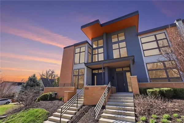 $775,000 | 1724 Madison Avenue, Kansas City, MO 64108