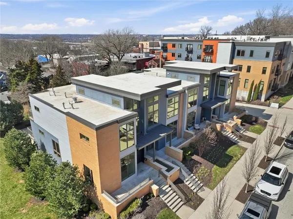 $775,000 | 1724 Madison Avenue, Kansas City, MO 64108