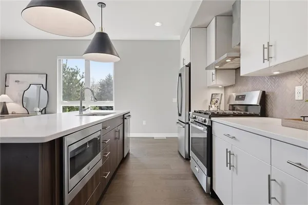 $775,000 | 1724 Madison Avenue, Kansas City, MO 64108