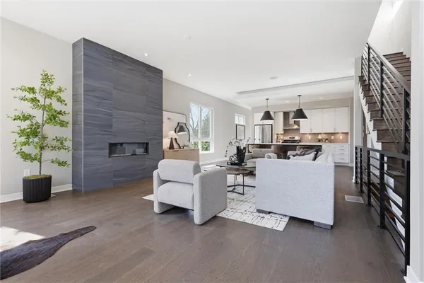 $775,000 | 1724 Madison Avenue, Kansas City, MO 64108