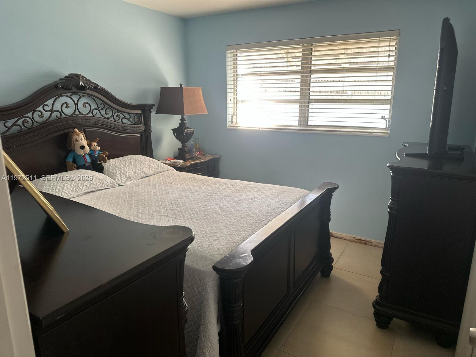 1720 Southwest 87th Avenue Miami, FL 33165 - Photo 9 of 14