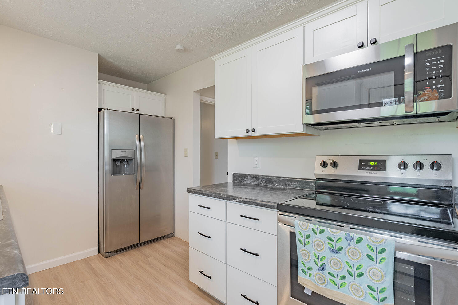 104 West Sheridan Place Oak Ridge, TN 37830 - Photo 6 of 19 A7301219-HDR