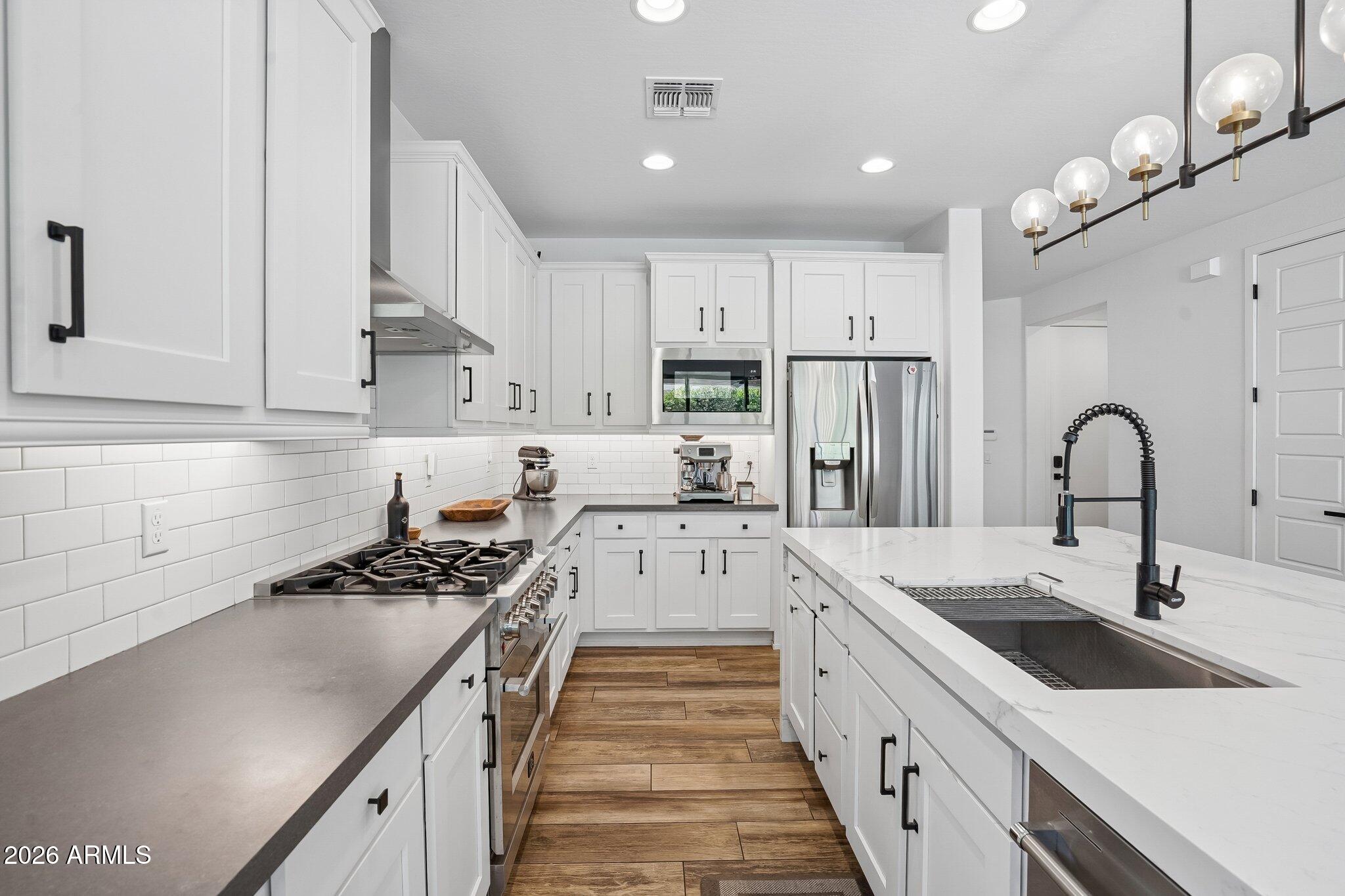 814 West Deer Creek Road Phoenix, AZ 85048 - Photo 13 of 48