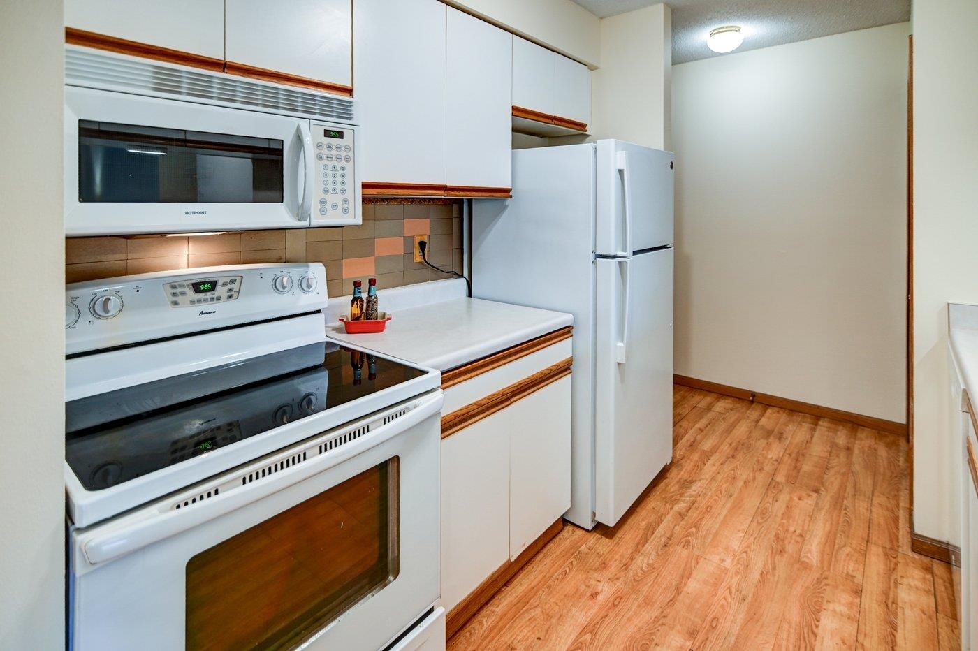 941 Park, Unit 101 Oregon, WI 53575 - Photo 15 of 38