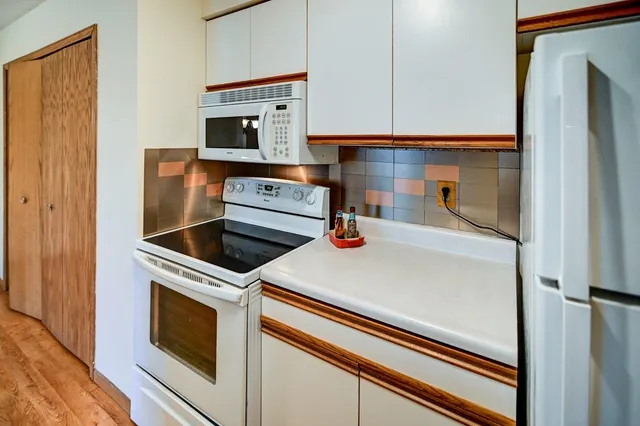 $239,900 | 941 Park, Unit 101, Oregon, WI 53575