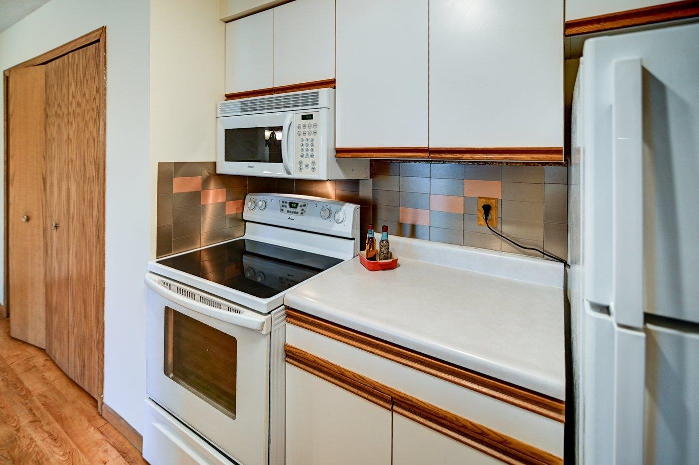 941 Park, Unit 101 Oregon, WI 53575 - Photo 18 of 38