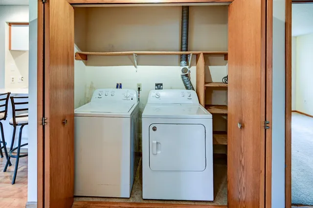 $239,900 | 941 Park, Unit 101, Oregon, WI 53575