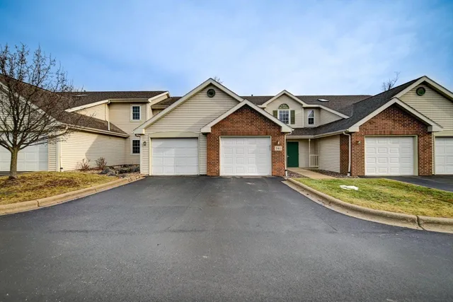 $239,900 | 941 Park, Unit 101, Oregon, WI 53575