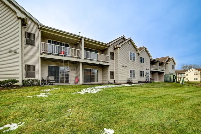 $239,900 | 941 Park, Unit 101, Oregon, WI 53575
