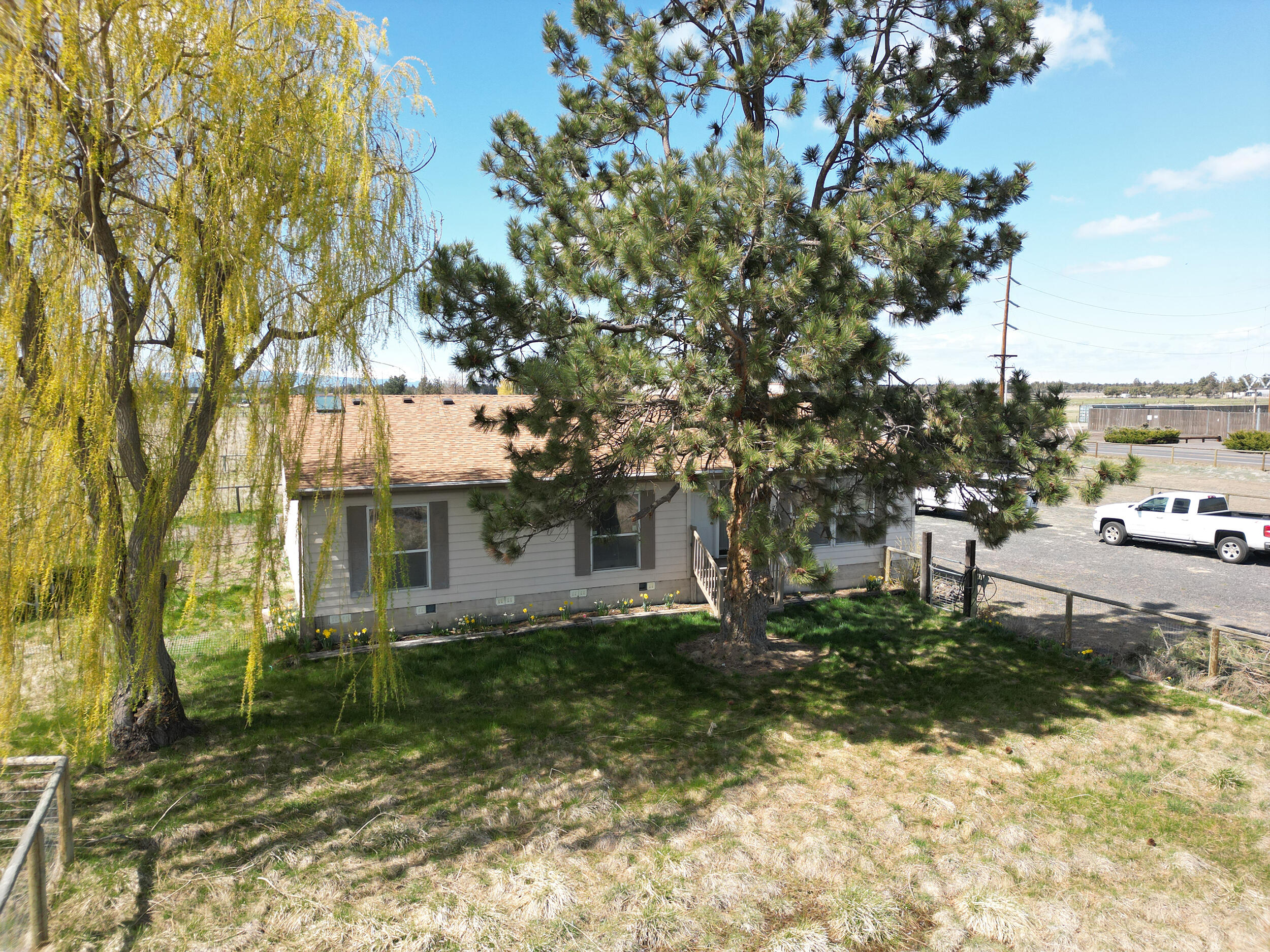 26395 Walker Road Bend, OR 97701 - Photo 34 of 36 DJI_0096