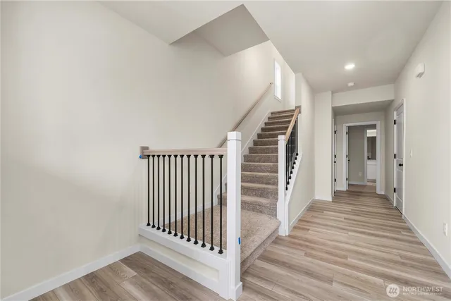 $844,990 | 17530 Northeast Midnight Sun Loop, Poulsbo, WA 98370