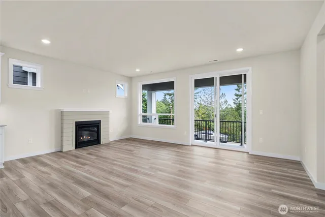 $844,990 | 17530 Northeast Midnight Sun Loop, Poulsbo, WA 98370