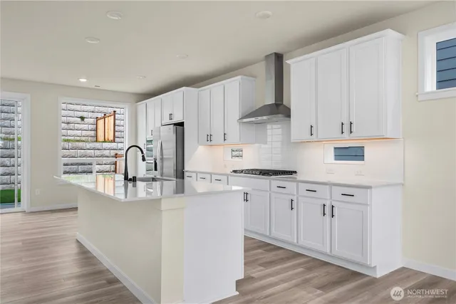 $844,990 | 17530 Northeast Midnight Sun Loop, Poulsbo, WA 98370