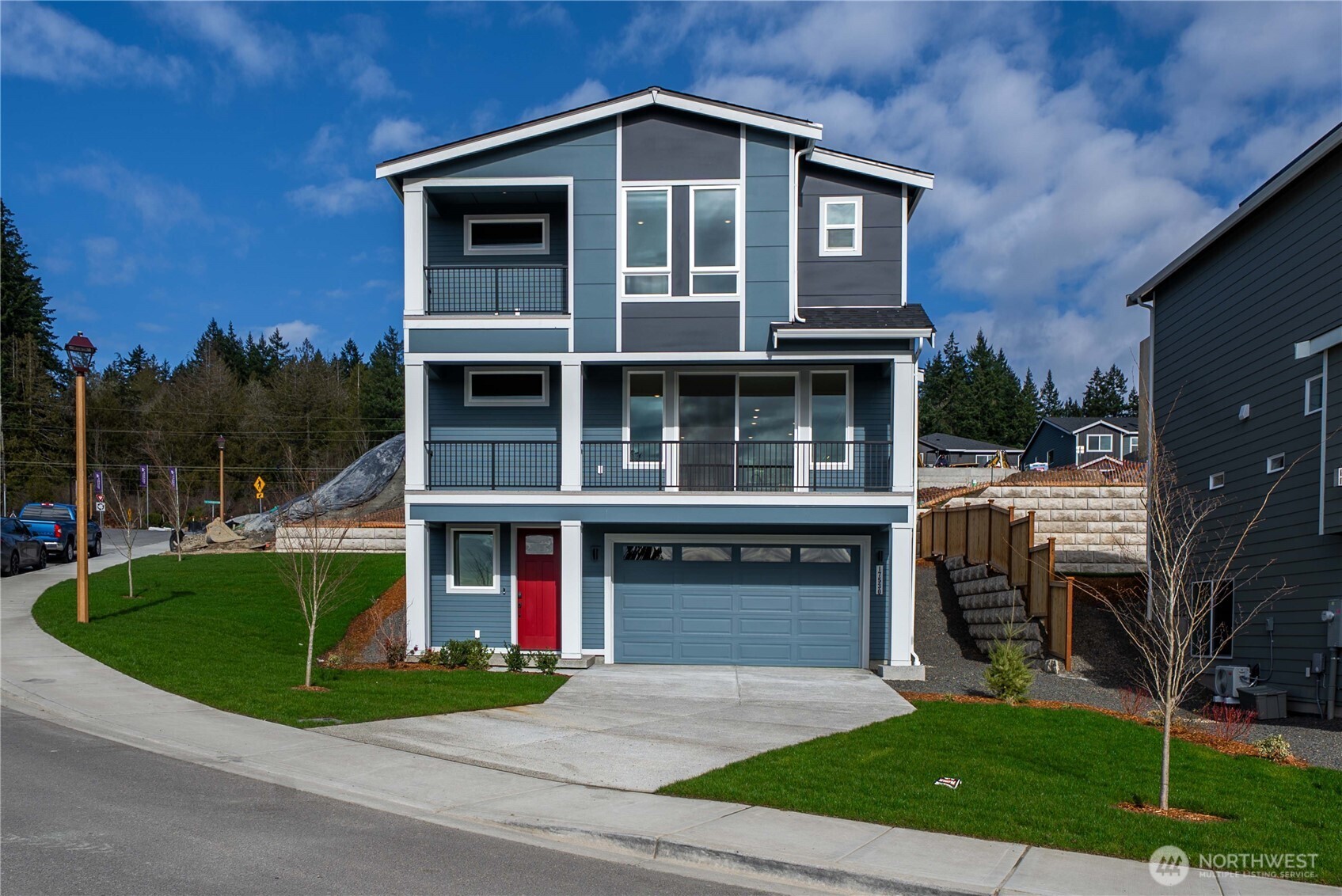 17530 Northeast Midnight Sun Loop Poulsbo, WA 98370 - Photo 3 of 40