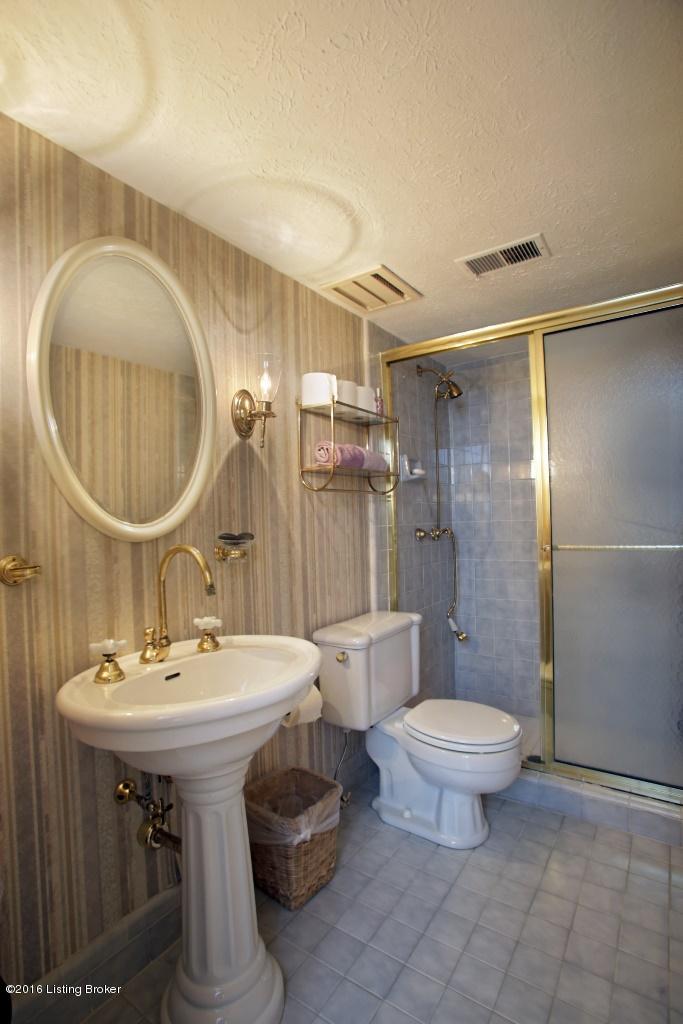 808 Rugby Place Louisville, KY 40222 - Photo 69 of 90 69