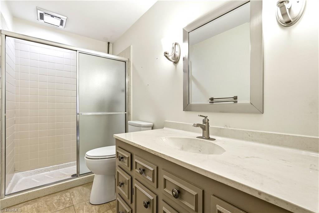 612 Hertford Road Winston-Salem, NC 27104 - Photo 10 of 49
