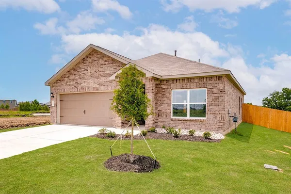 $304,900 | 108 Thomas Paine Drive, Venus, TX 76084