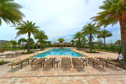 $359,900 | 5520 Coachwood Cove, Bradenton, FL 34211