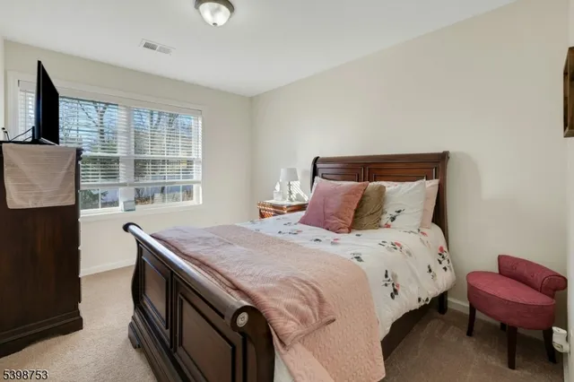 $380,000 | 19 Gregg Court, Newton, NJ 07860