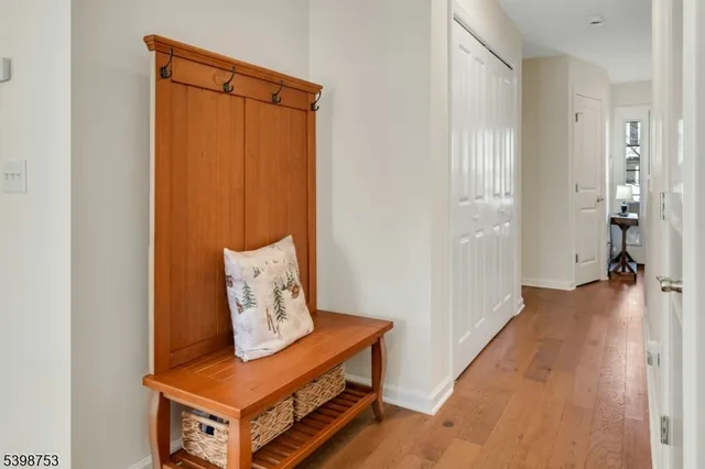 $380,000 | 19 Gregg Court, Newton, NJ 07860