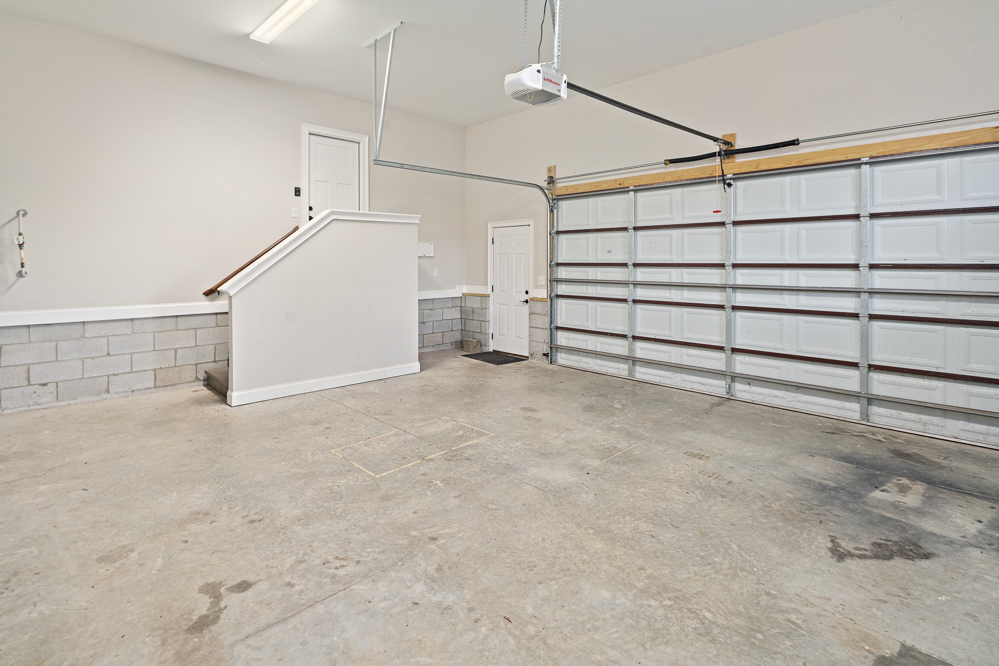 330 Bates Road Lebanon, TN 37087 - Photo 36 of 53 a view of a garage