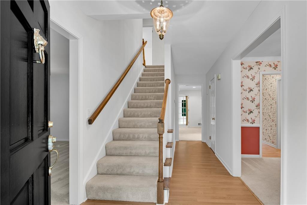4589 Holliston Road Dunwoody, GA 30360 - Photo 2 of 43